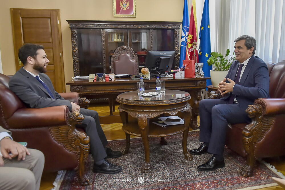 Sa sastanka, Foto: MVP