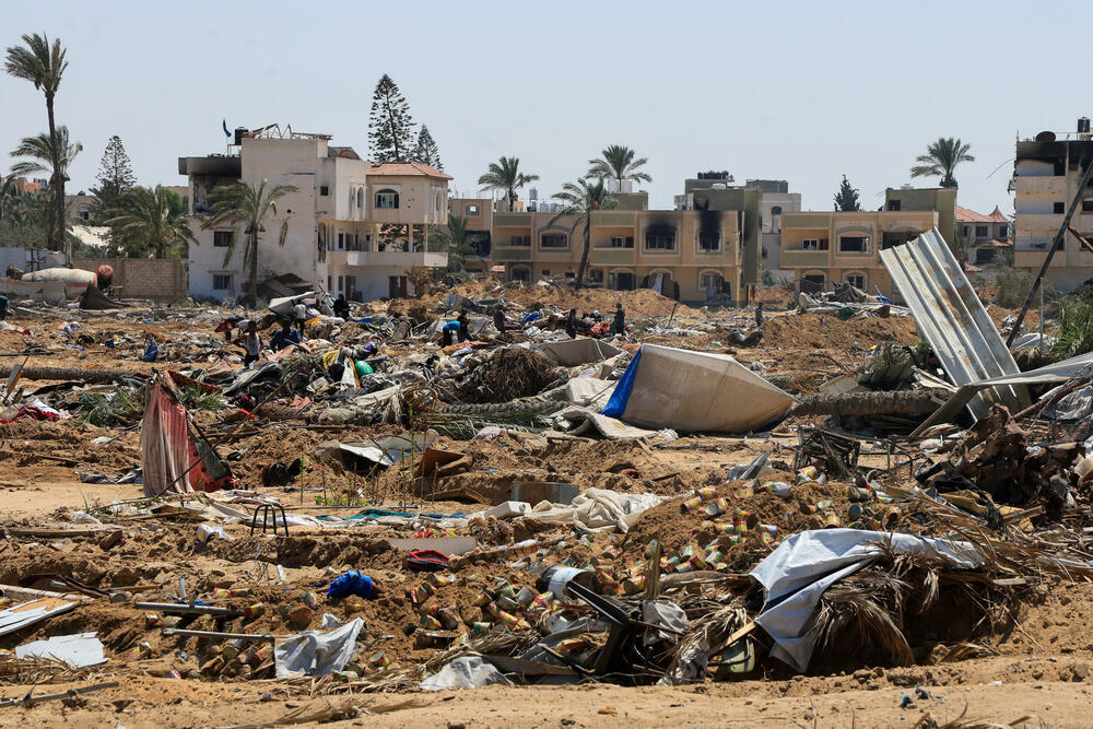 Izrael pod ostro kritiko EU in ZN zaradi ubijanja civilistov v Gazi med čakanjem na pomoč