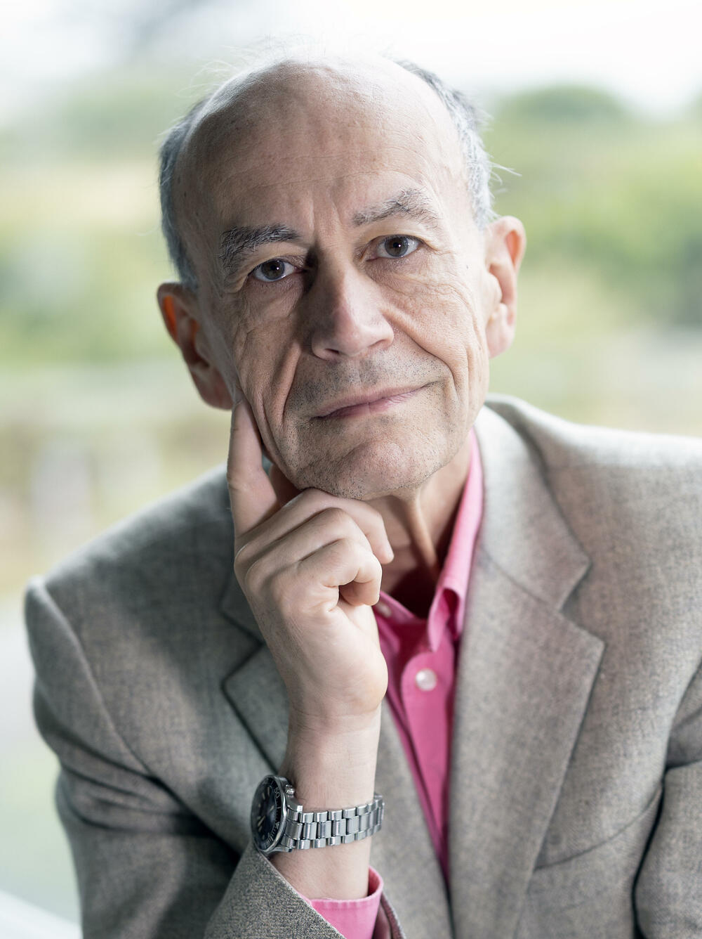 Zidhof je profesor na Stenfordu od 2008.