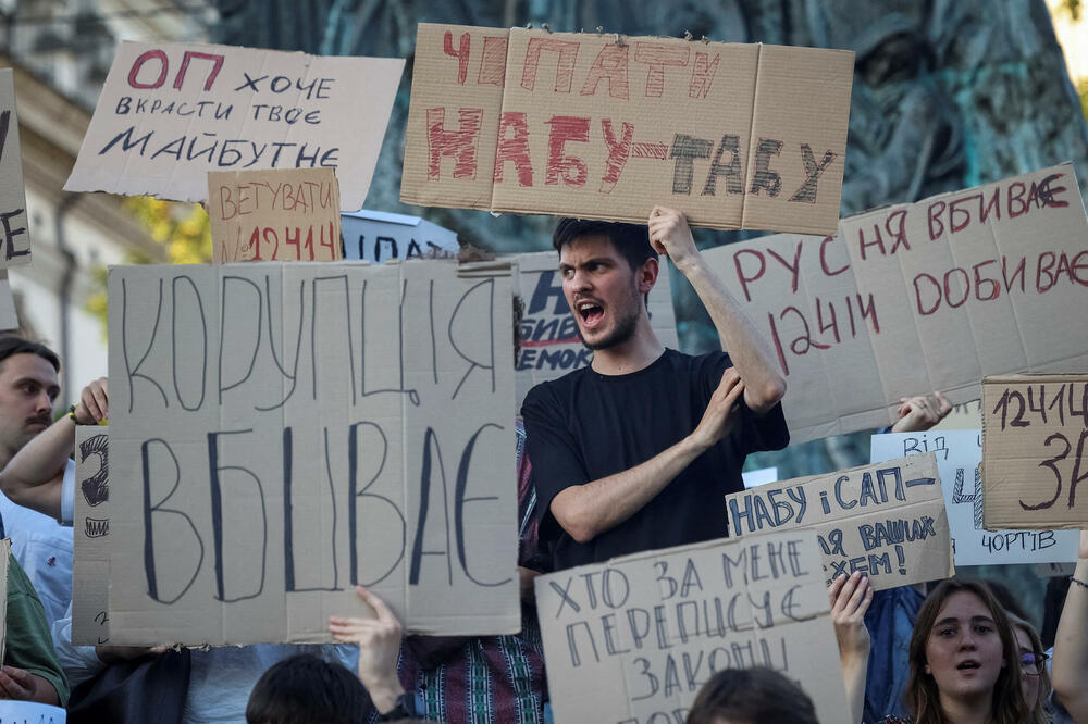 Detalj sa jednog od protesta, Foto: Reuters