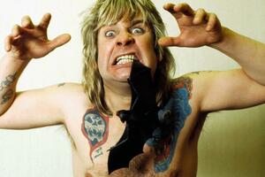 Da li je Ozi Ozborn stvarno odgrizao glavu živom slijepom mišu