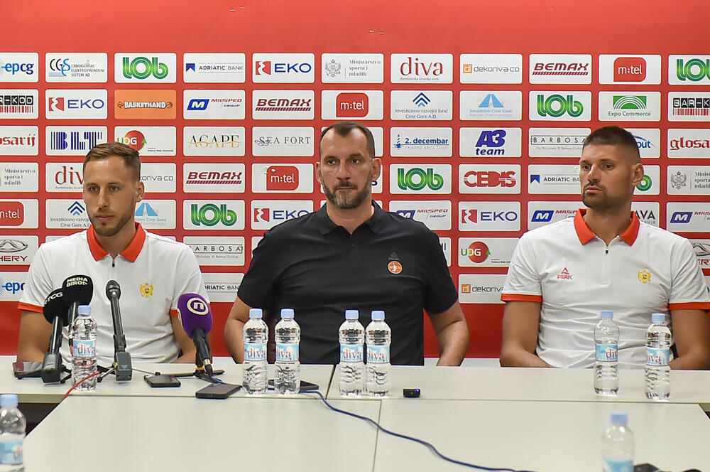 Vladimir Mihailović, Boško Radović i Nikola Vučević na današnjoj konferenciji