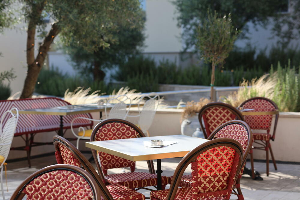 Terasa restorana Piazza, Foto: Piazza & Space