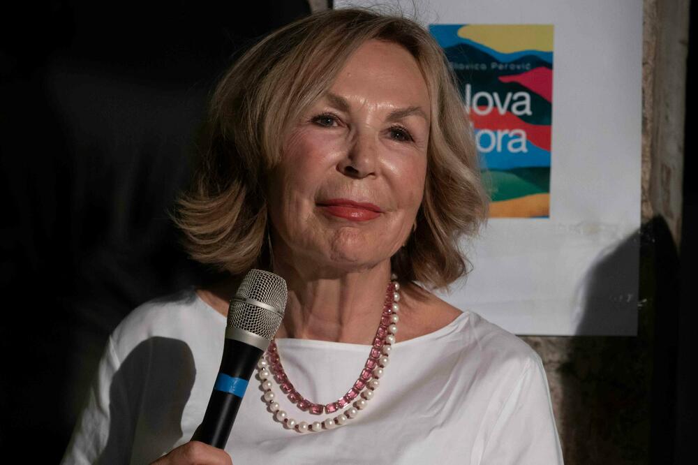 Slavica Perović sinoć na Trgu pjesnika, Foto: Grad teatar