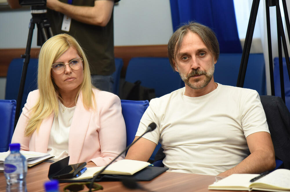 <p>Okrugli sto o izbornom zakonodavstvu u Skupštini Crne Gore</p>