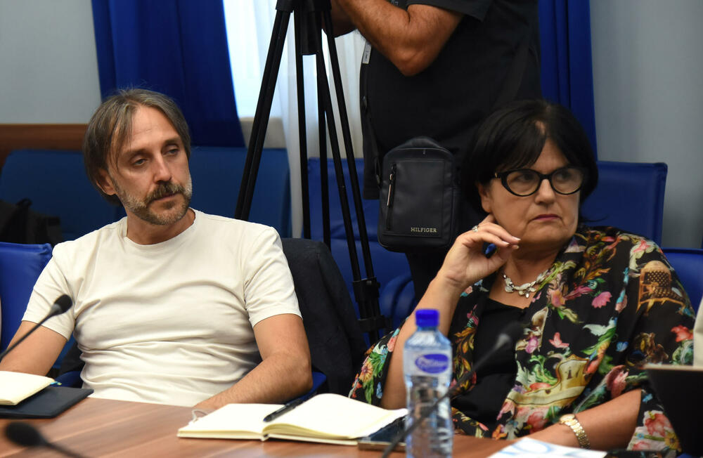 <p>Okrugli sto o izbornom zakonodavstvu u Skupštini Crne Gore</p>