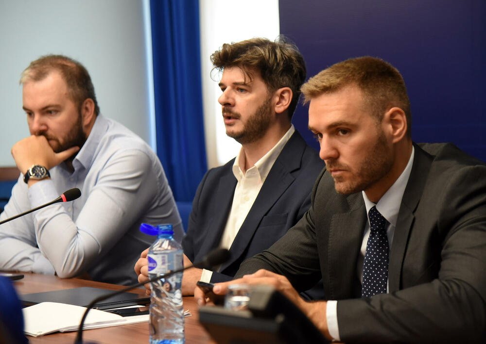 <p>Okrugli sto o izbornom zakonodavstvu u Skupštini Crne Gore</p>