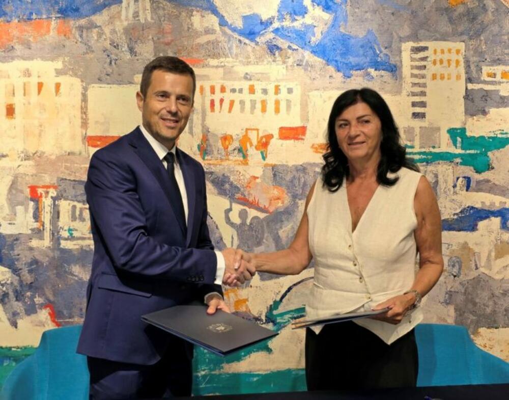 Glavni grad donirao 22.000 eura za nabavku oftalmološke opreme DZ...