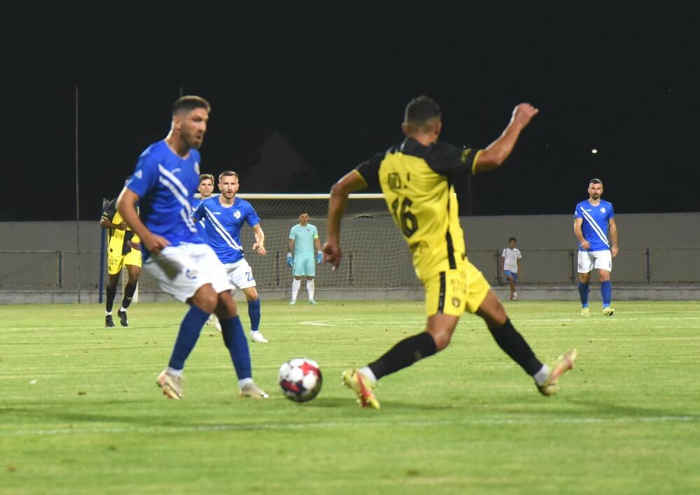 <p>Sutjeska poražena u Nikšiću od Beitara iz Jerusalima (2:1). Revanš naredne sedmice u rumunskom Ploeštiju</p>