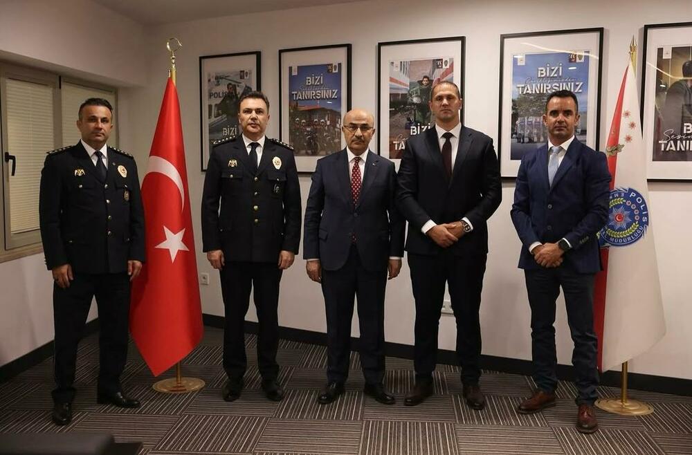 Črnogorska policijska delegacija na obisku v Turčiji