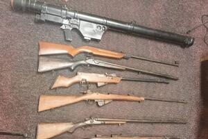 Herceg Novi: pronađeni ručni raketni bačac, sedam pušaka, startni...