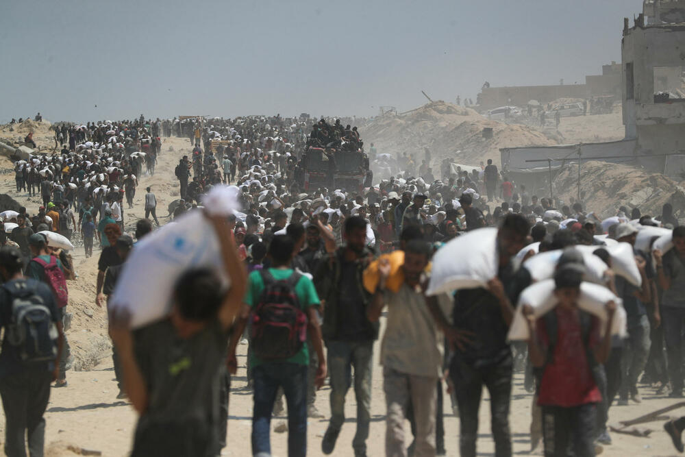 <p>"Jordanske oružane snage danas su sprovele tri padobranska slanja humanitarne pomoći u pojas Gaze, od kojih je jedan izveden sa Ujedinjenim Arapskim Emiratima", saopštila je jordanska vojska</p>