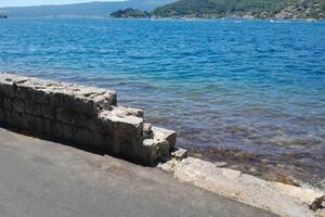 Opština krpi godinama, Morsko dobro se "češlja": Nova devastacija...