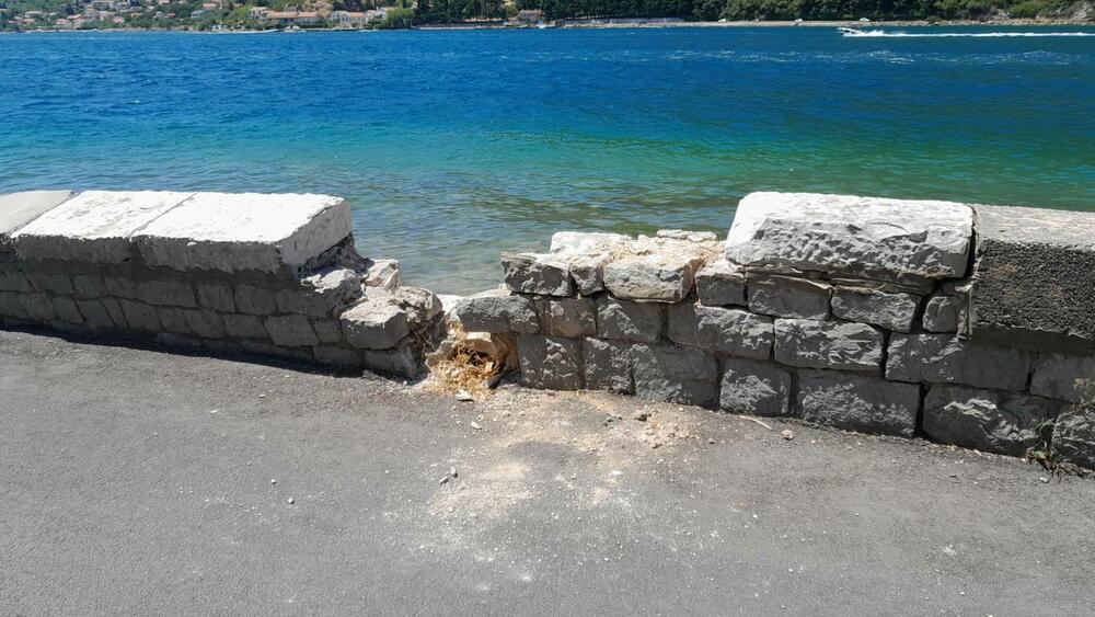 Devastirani parapeti u Verigama