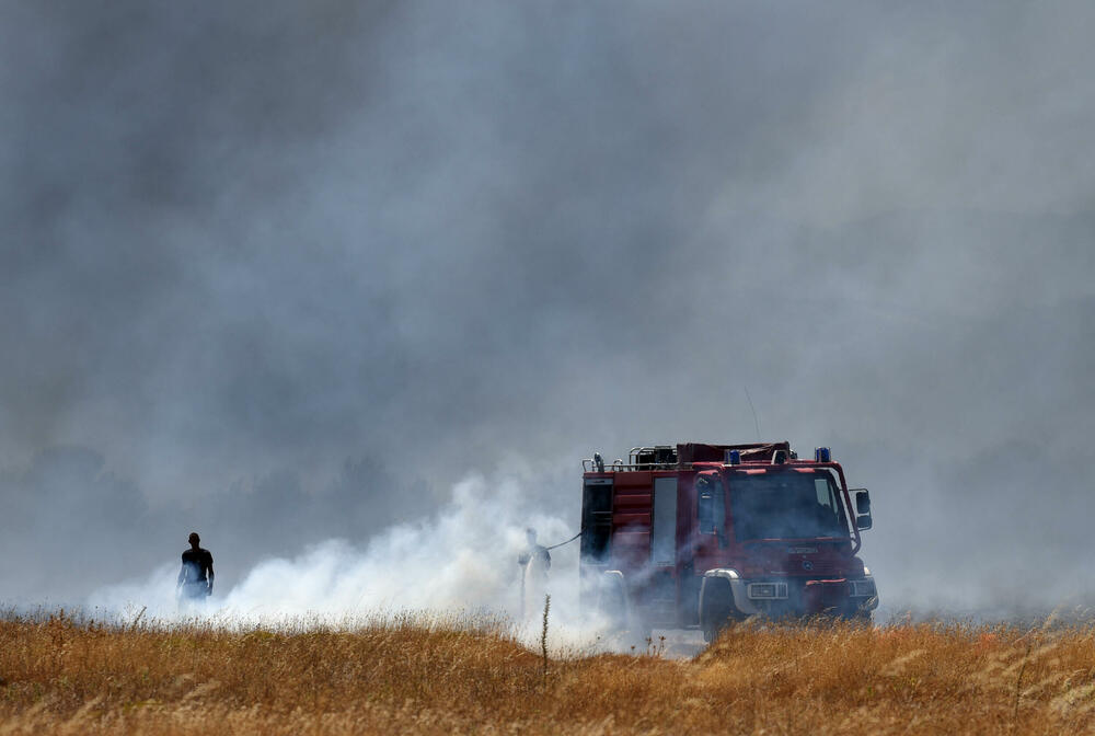 <p>Na teren su izašli svi raspoloživi kapacitieti Službe zaštite i spašavanja Glavnog grada</p>