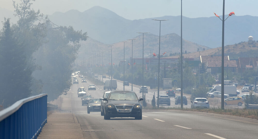 <p>Na teren su izašli svi raspoloživi kapacitieti Službe zaštite i spašavanja Glavnog grada</p>