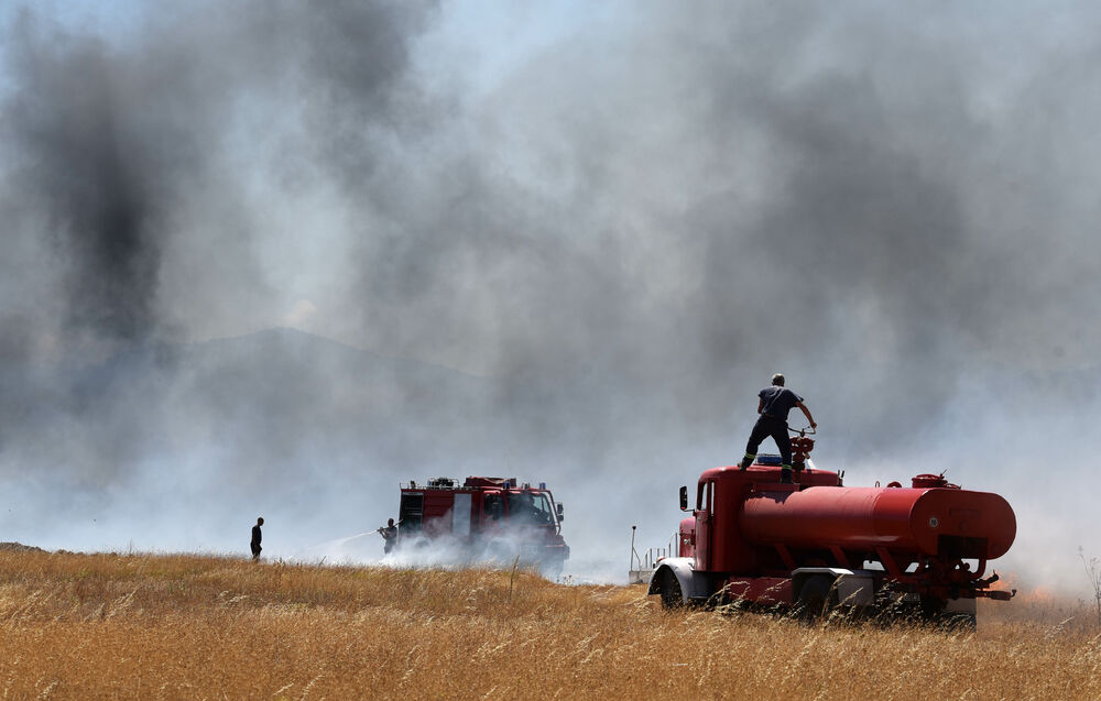 <p>Na teren su izašli svi raspoloživi kapacitieti Službe zaštite i spašavanja Glavnog grada</p>