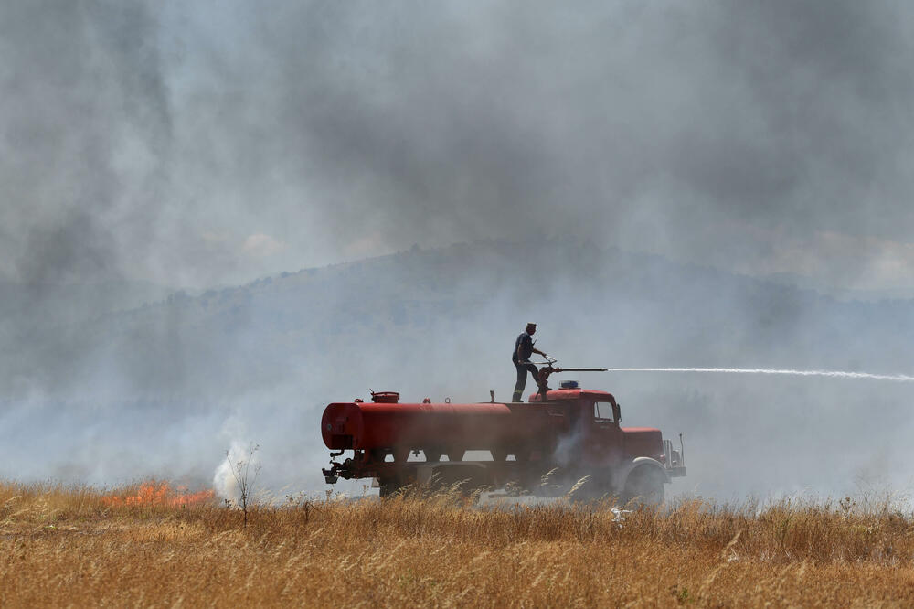 Požar na Ćemovskom polju, Podgorica, Foto: Boris Pejović