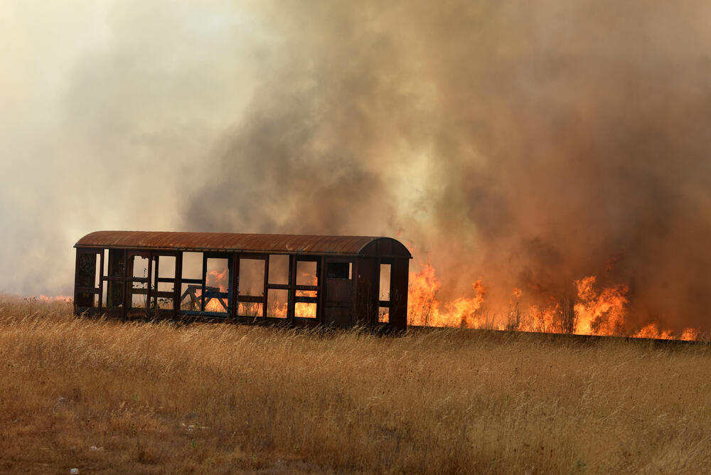 <p>Na teren su izašli svi raspoloživi kapacitieti Službe zaštite i spašavanja Glavnog grada</p>