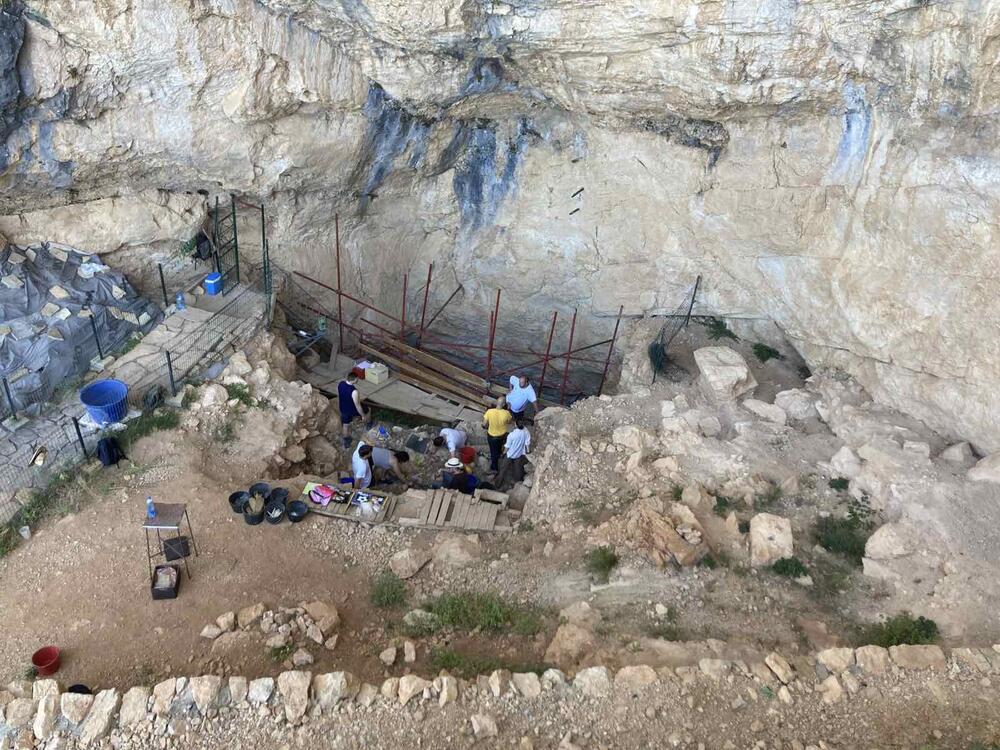 Arheološki lokalitet Crvena stijena