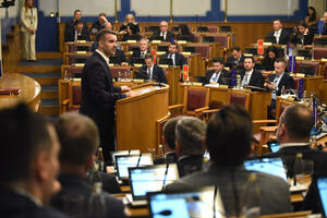 Premijerski sat: Spajića pitaju o izborima, Morskom dobru,...