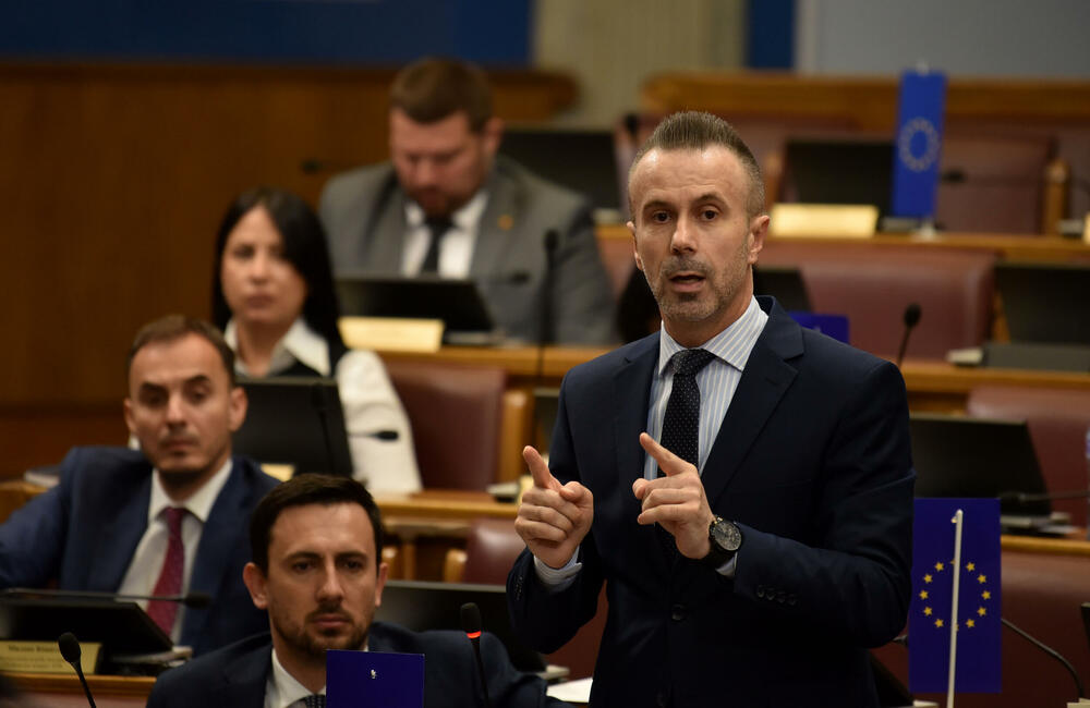 “Članovi Savjeta RTCG ne treba da predstavljaju ni partije, niti političke blokove”: Boris Bogdanović