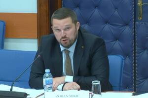 Mikić pisao Skupštini: Ne postoji nijedan razlog da se Predlog...