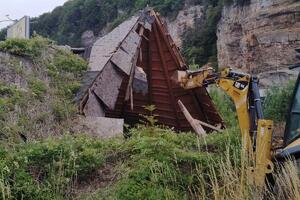 U Kolašinu šminkaju “kapiju grada”
