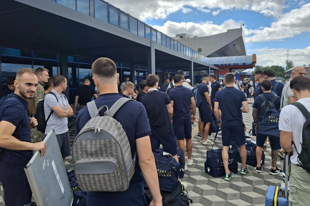 Ekspedicija Budućnosti po dolasku u Kišinjev, Foto: Savo Njunjić