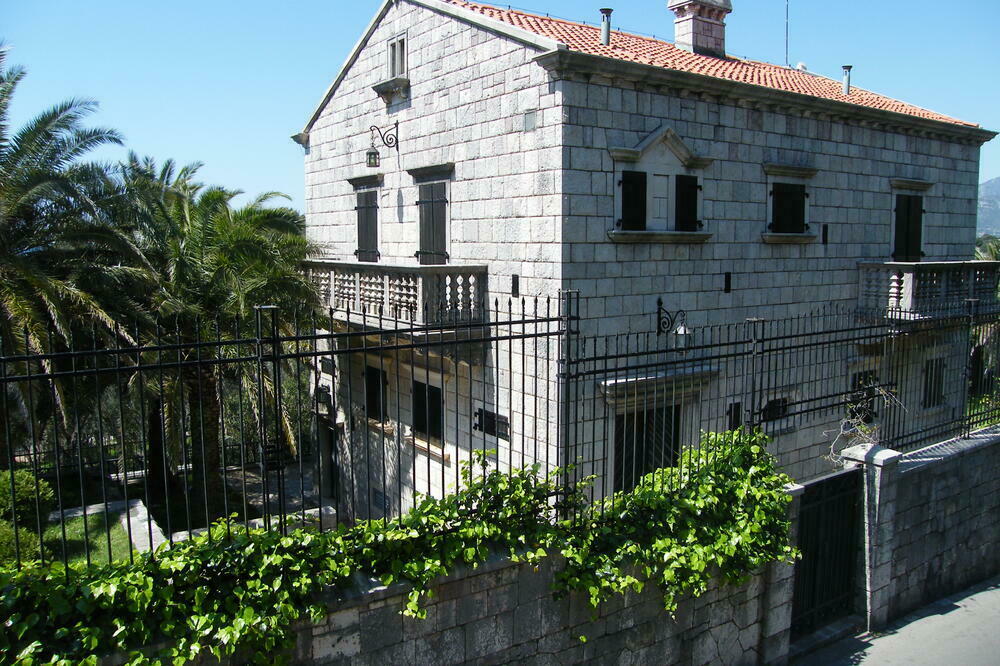 Vila “Topliš” u Miločeru (arhiva)