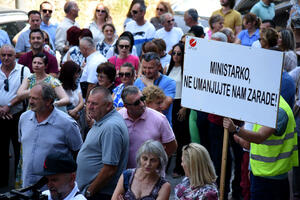 Ustavni sud čeka šta će reći Vlada i Sindikat
