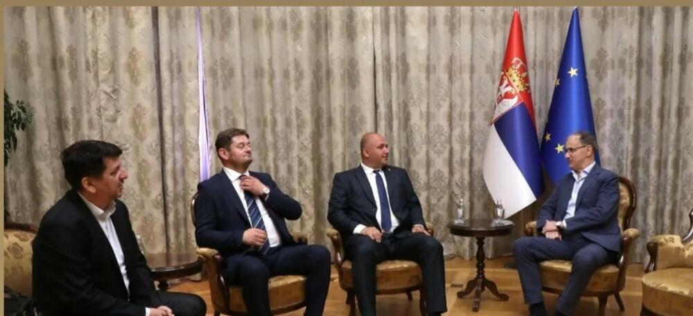 Vraneš sa Macutom: Investitori iz Srbije pokazali spremnost da...