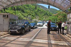 Vize uvode kad prođe sezona: Vlada tvrdi da će nastaviti...