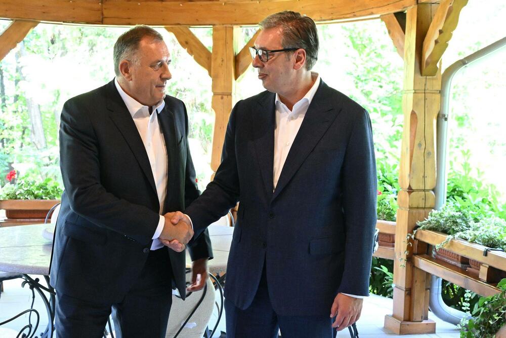 Dodik i Vučić 25. jula u Beogradu