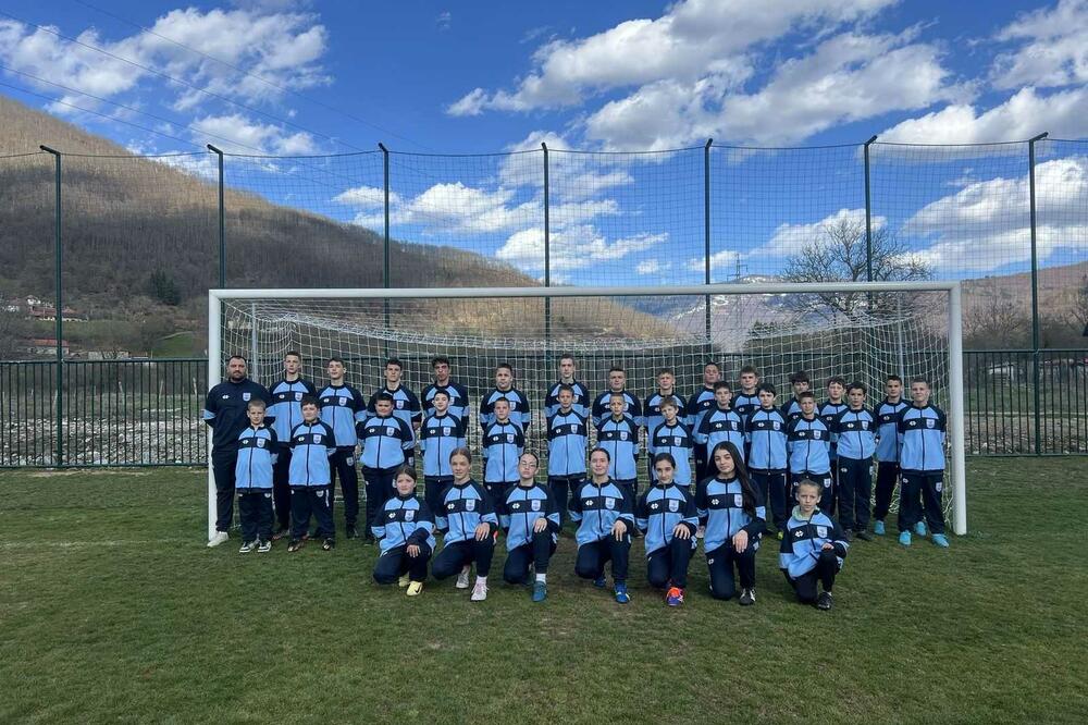 Oni su najljepša fudbalska priča mjesta sa svega jednom prodavnicom  - ŠF Polimje, Foto: Instagram/šfkPolimlje