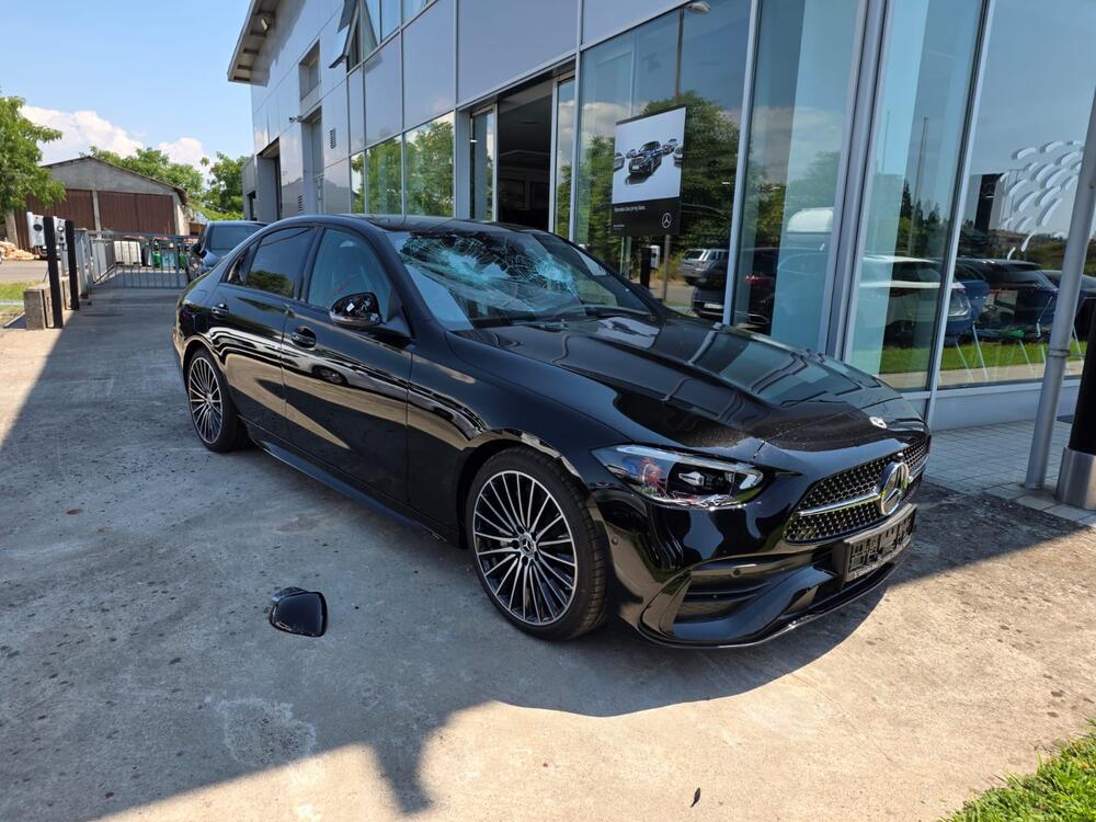 <p>"Tužilaštvo je odbacilo više naših prijava, jer su smatrali da nema krivičnog djela", kažu iz kompanije "Ljetopis Automotiv"</p>