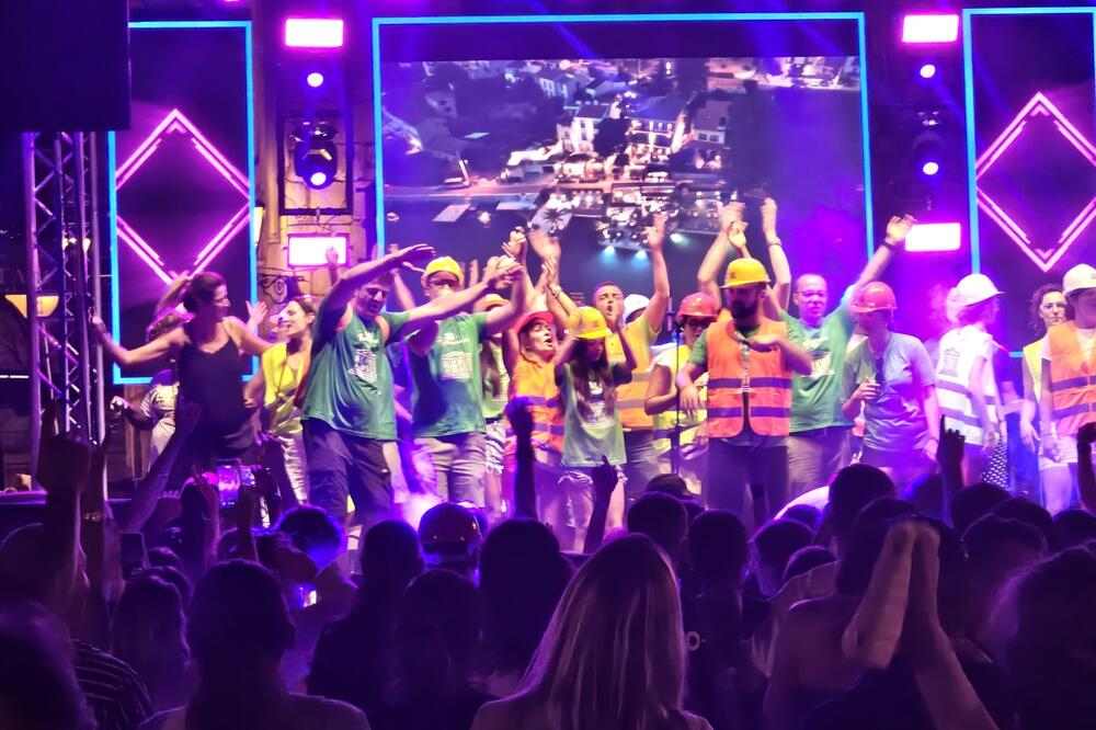 Sa karnevala, Foto: STEGA