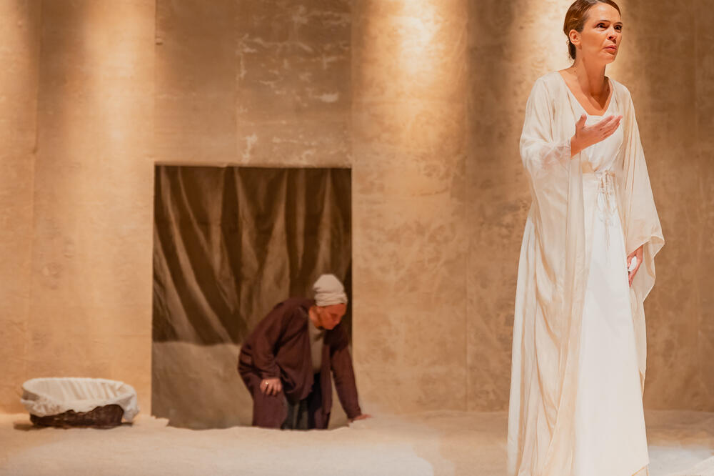 Obradović kao Hasanaginica, Foto: Dragica Orlandić