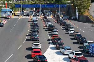 Gužve na graničnim prelazima i putevima širom Crne Gore