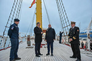 Dvije milijarde za brodove, helikoptere, kanadere... Šta Hrvatska...