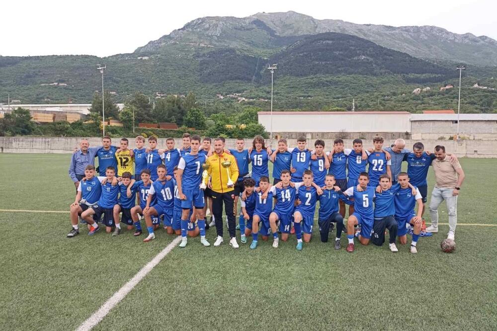 Pioniri Mornara su prethodne sszone slavili u Južnoj Regiji, na redu je Pionirska liga FSCG, Foto: fkmornar.me