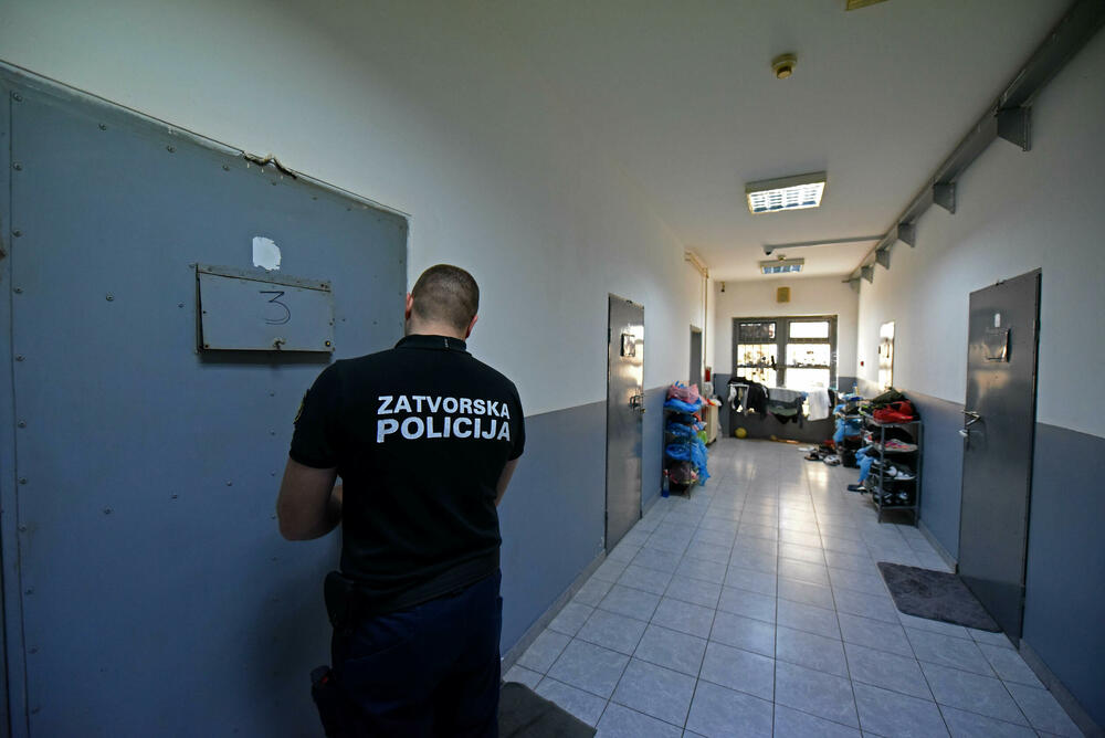 Gruzini zbog krađe 11 hiljada eura od Tivćanina poslati u spuški...