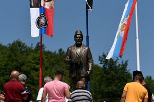 "Oduzimanje spomenika Đurišiću prioritet, vlasti moraju pokazati...