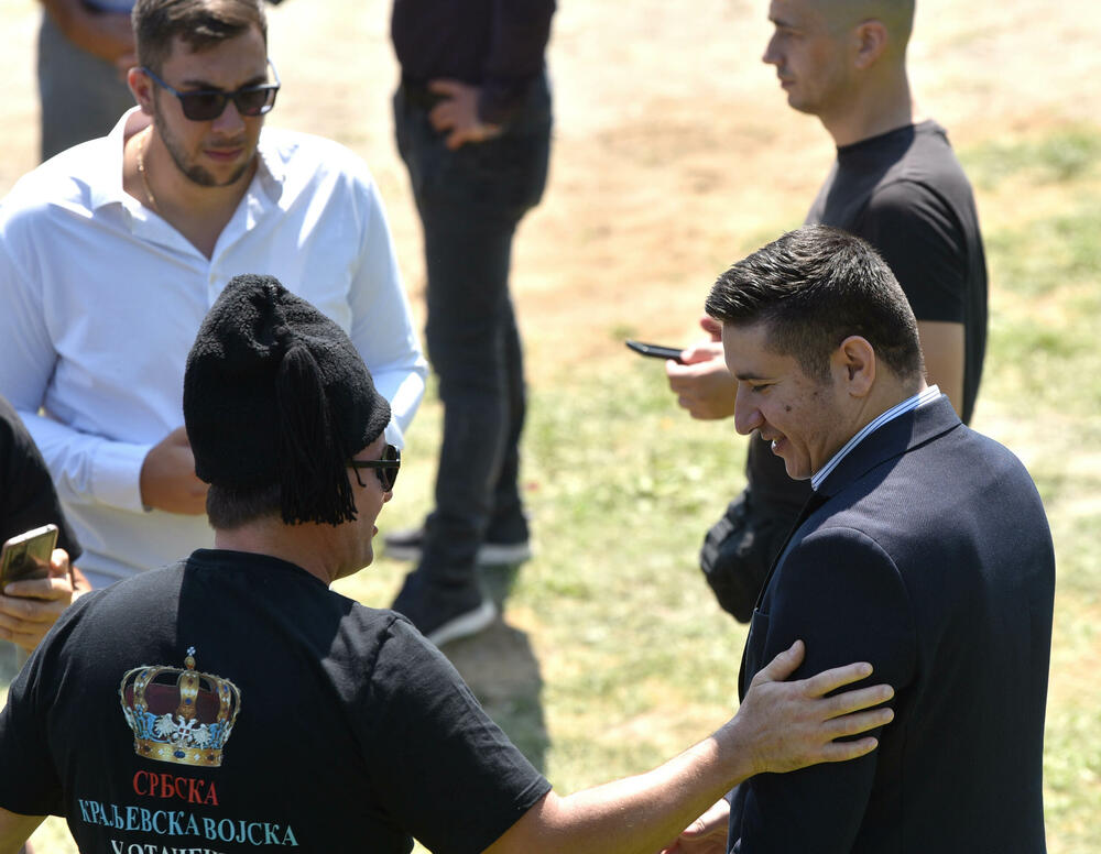 <p>"Mi četnici nikad nismo rušili. Nećemo ni danas, ni sjutra", kazao je Miodrag Gigo Božović</p>