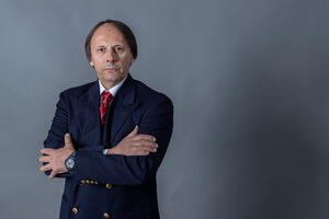 Bulatović: Svakom odgovornom građaninu nije jasno kako desetine...