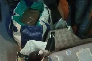 U autobusu pronađeni duvan i cigarete bez akciznih markica