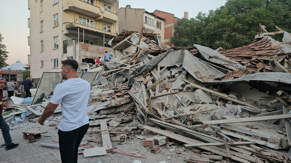 U Turskoj zemljotres magnitude 6,1, ima štete