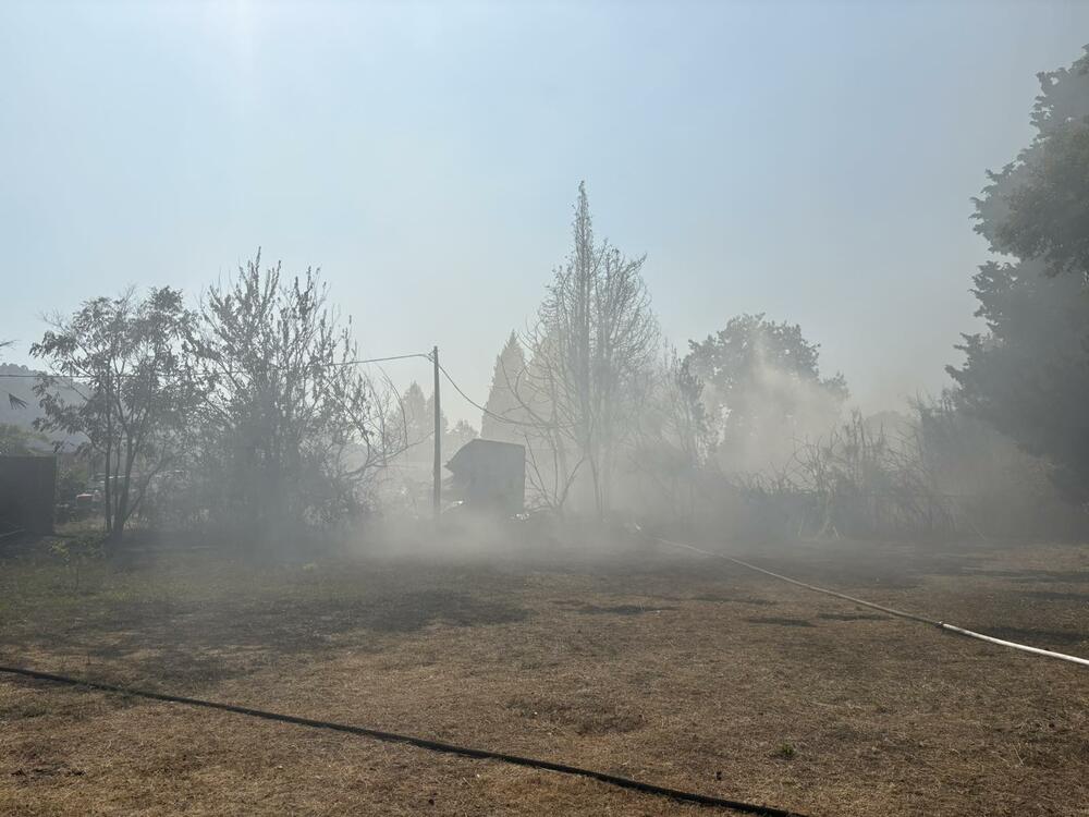 <p>Svi požari, u izuzetno teškim uslovima i tokom jakog sjevernog vjetra, prošli su bez ljudskih žrtava ili ozbiljnih povreda</p>