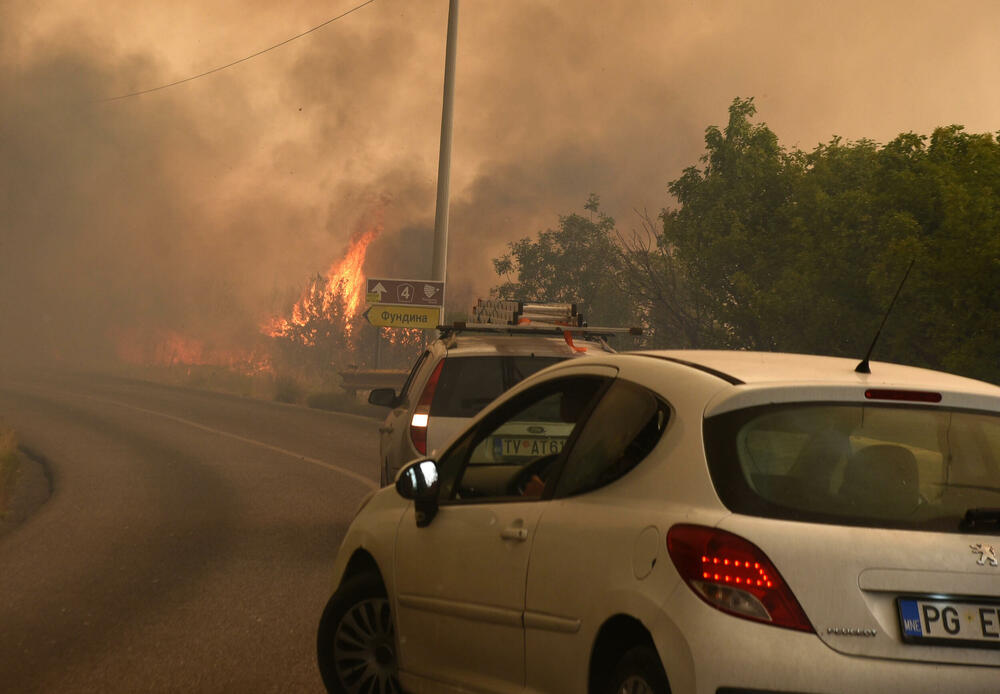 <p>Požari u glavnom gradu bili aktivni na više lokacija</p>