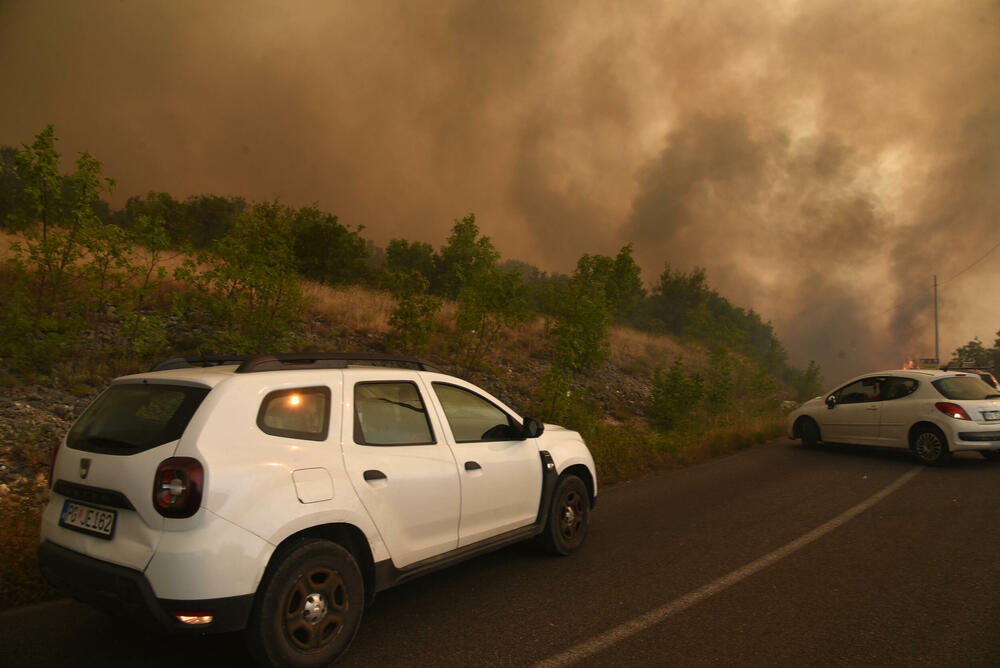 <p>Požari u glavnom gradu bili aktivni na više lokacija</p>